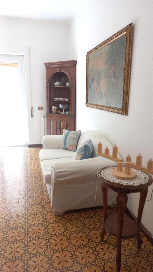 Appartamento Incantevole Al Centro Di Torvaianica Extérieur photo