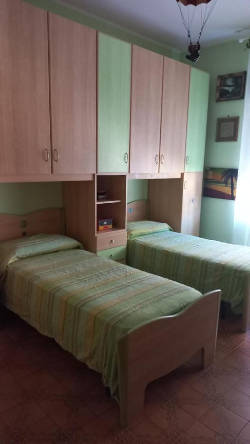 Appartamento Incantevole Al Centro Di Torvaianica Extérieur photo